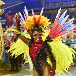 Adriana Bombom quebrou tudo em seu desfile pela Grande Rio, terceira colocada no Carnaval do Rio de Janeiro