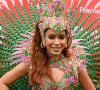 Anitta apostou em uma fantasia semelhante a usada por musas e destaques de chão nos desfiles de carnaval