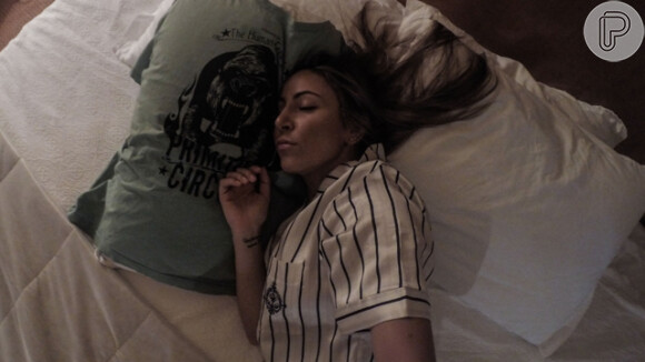 Participantes do 'BBB15' fazem selfies antes de entrar na casa do reality show