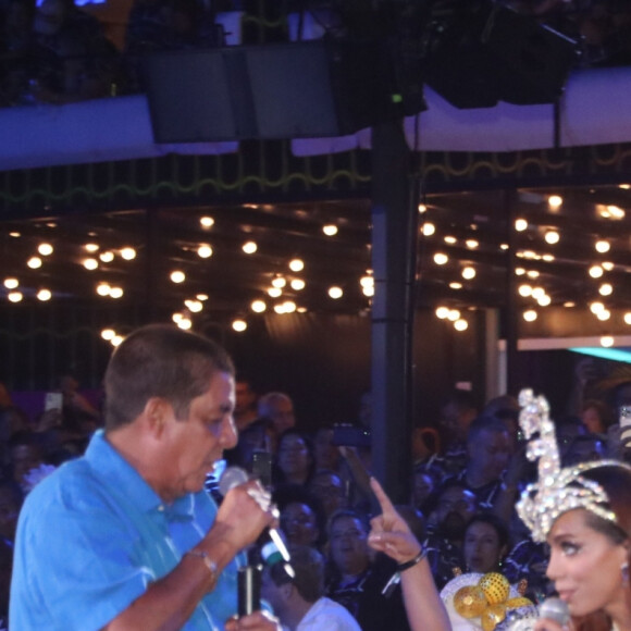 Globo impede que vídeo de show de Anitta na Sapucaí seja replicado no Youtube
