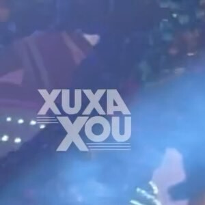 Corpo de Xuxa roubou a cena em show no cruzeiro