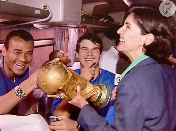 Fátima Bernardes esteve no ônibus da seleção durante a conquista do penta na Copa do Mundo
