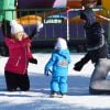 Família feliz! Olha que lindo o Milan brincando na neve com os pais, Shakira e Gerard Piqué