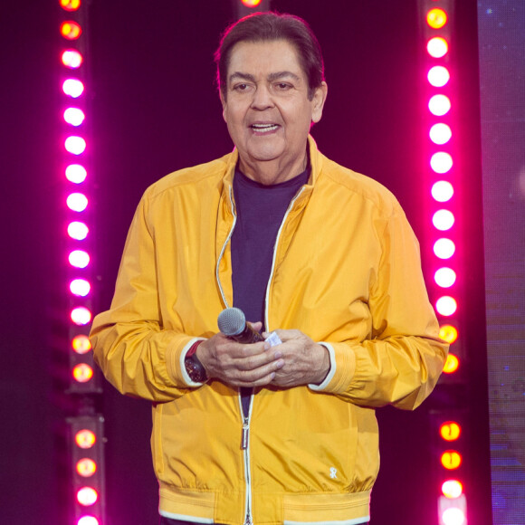 Faustão apresentou piora das funções renais em decorrência da insuficiência cardíaca, que o levou a um transplante em 2023