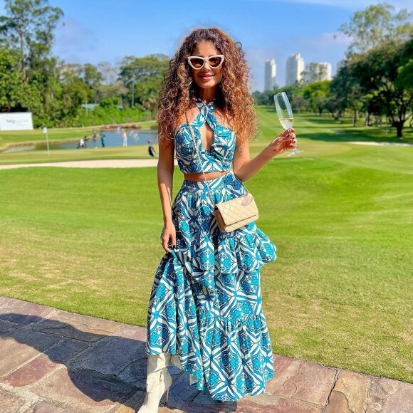 Paula Fernandes: 'Nesse dia das mulheres, meu maior desejo é que todas possamos alcançar o sucesso na medida do que cada uma de nós acredita ser a medida certa'