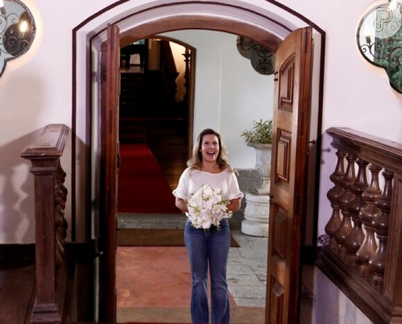 Fernanda Souza já simulou sua entrada na igreja no programa 'Estrelas'