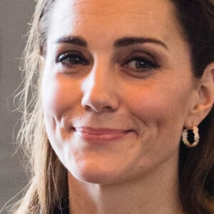 'Kate Middleton só precisa ser deixada em paz', afirmou fonte após vários rumores envolvendo a saúde da princesa