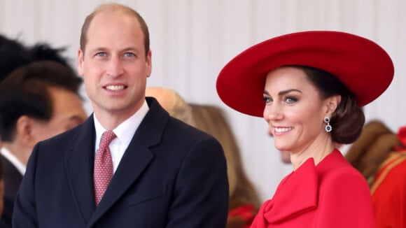 Kate e William estão 'abalados e arrasados' com rumores de divórcio; casal deve postar nova foto de família, diz fonte