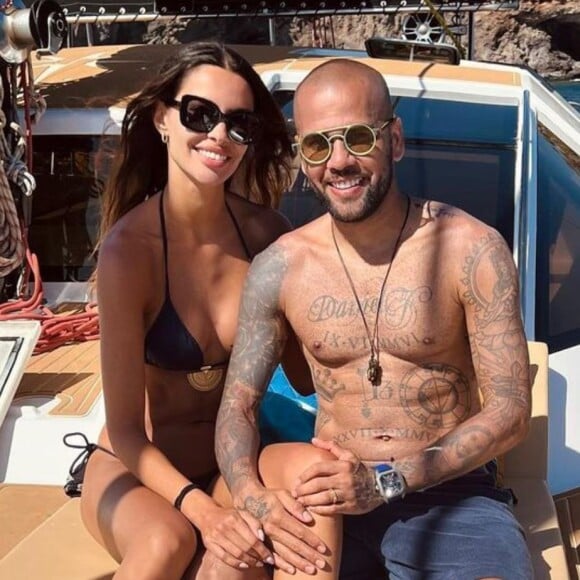 Joana Sanz tomou atitude com Daniel Alves depois da liberdade do jogador, diz site