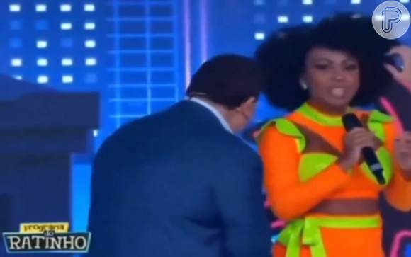 'Brincadeira' constrangedora de Ratinho acaba com bailarina sendo hostilizada em bastidor e demissão; relembre episódio polêmico!