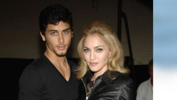 Como está Jesus Luz hoje? 14 anos após namoro icônico com Madonna, modelo impressiona com aparência e corpo definido. Veja fotos!