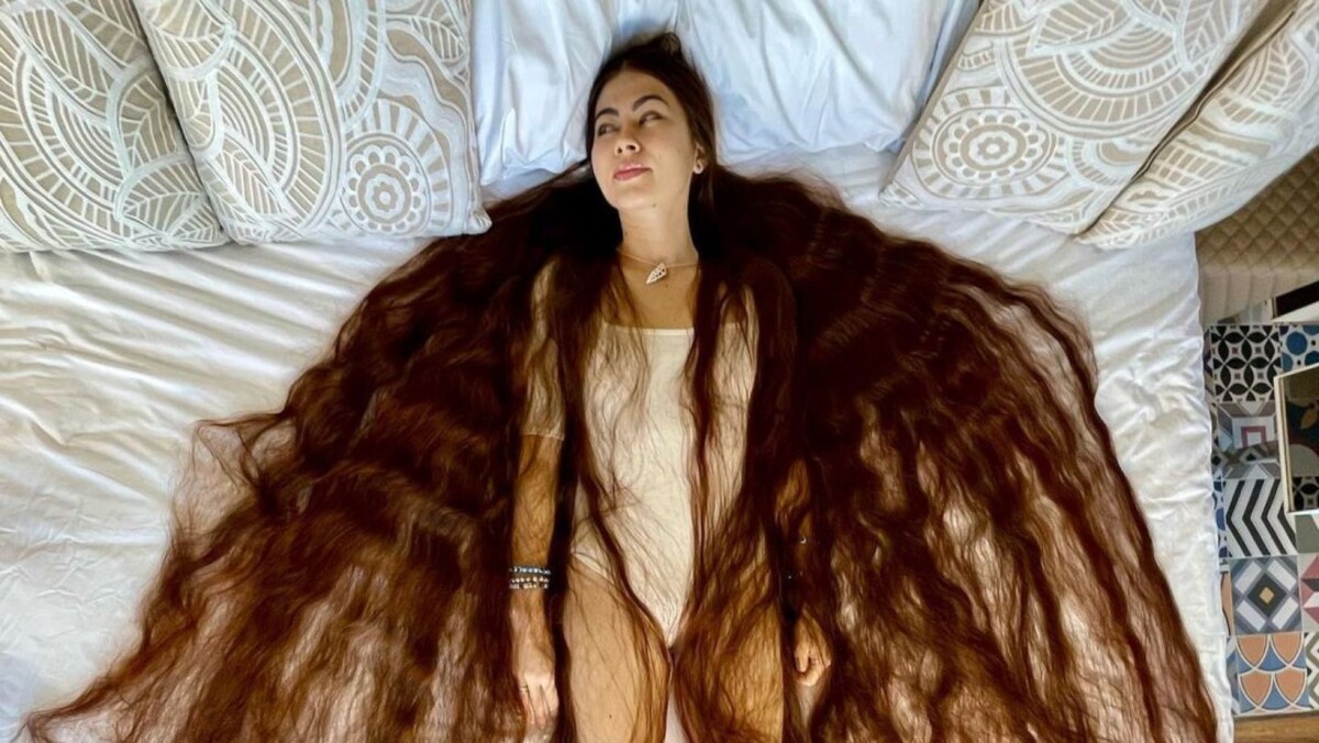 Foto: Quem é a 'Rapunzel da vida real', detentora do recorde de maior ...