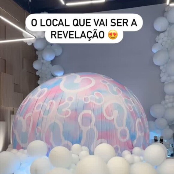 Um balão gigante foi o local da revelação do sexo do bebê de Viih Tube