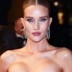 Atriz de 'Mad Max', Rosie Huntington-Whiteley surge nua em Cannes e usa apenas joias de luxo. Veja!