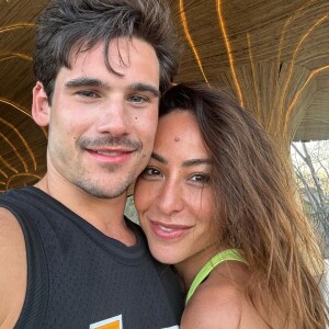 Sabrina Sato e Nicolas Prattes começaram a flertar pelo Instagram