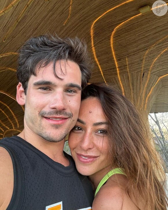 Sabrina Sato e Nicolas Prattes começaram a flertar pelo Instagram