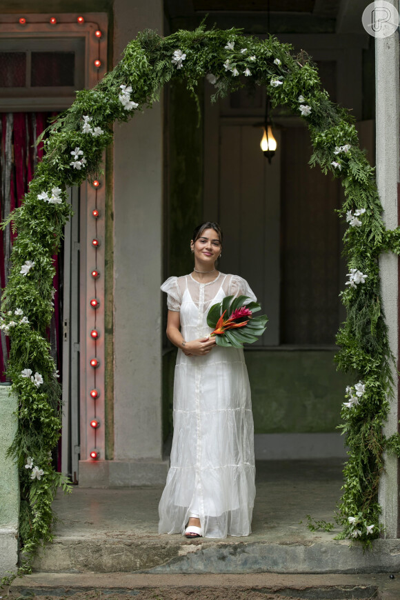 Novela 'Renascer': para casamento, Sandra (Giullia Buscacio) vai usar vestido e buquê nada tradicionais