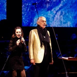 Sandy tem rodado o Brasil ao lado do tenor italiano Andrea Bocelli em uma série de apresentações