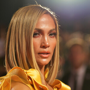 Jennifer Lopez evita álcool, cafeína e alimentos processados em sua dieta