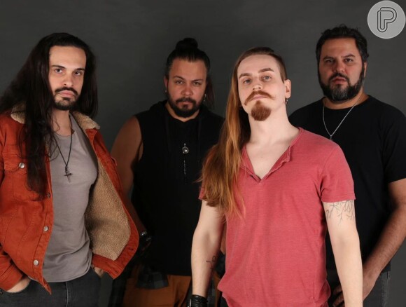 Lucas Hornos faz parte da banda de metal 'Qohelet', com mais três integrantes