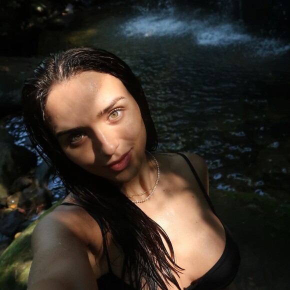 Rafa Kalimann ganhou muitos elogios de fãs tanto pela sua beleza quanto pelo corpo escultural