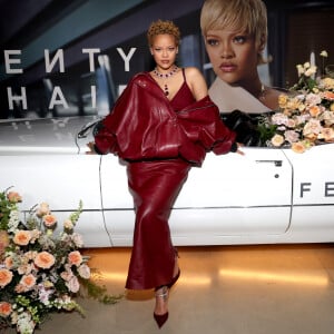 Rihanna está lançando a 'Fenty Hair', sua mais nova marca de produtos para o cuidados dos cabelos