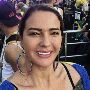 Para Andreia Andrade, última ex-mulher de Nahim, o cantor não sofreu uma queda. Vale lembrar que ela foi a última pessoa a ver o famoso em vida