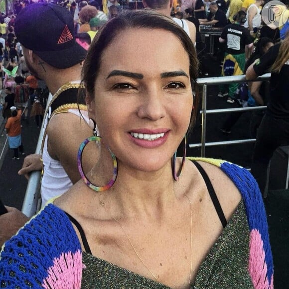 Para Andreia Andrade, última ex-mulher de Nahim, o cantor não sofreu uma queda. Vale lembrar que ela foi a última pessoa a ver o famoso em vida