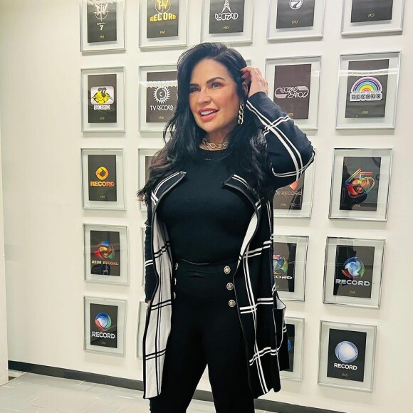 Solange Gomes sobre Andressa Urach: 'Eu acho que essa mulher tinha que sumir, sério. Total. Eu acho que ela é um desserviço. Eu acho que ela não está bem da cabeça'