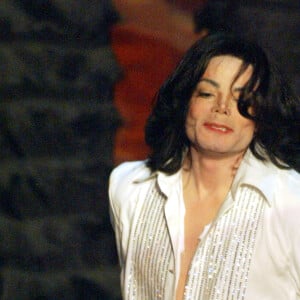 Michael Jackson teria rasgado elogios à Xuxa e proposto que a apresentadora gerasse seus filhos