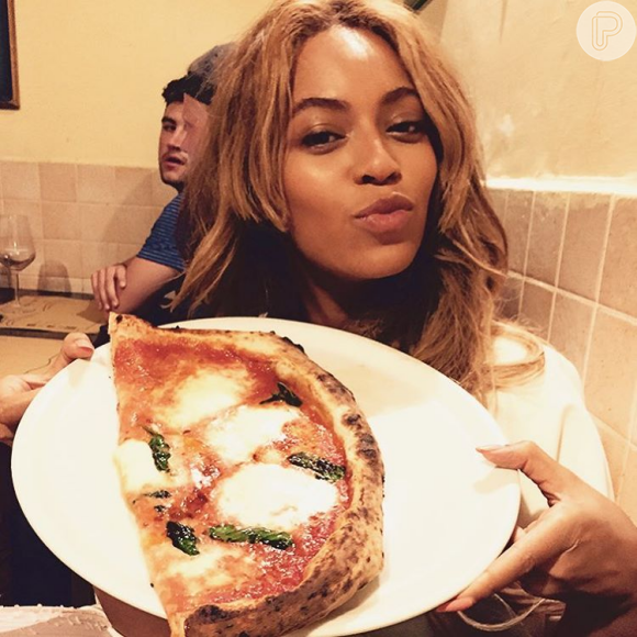 Beyoncé já até dispensou uma festa pós-premiação para se deliciar em uma massa italiana com Jay-Z. Quem não faria, né?