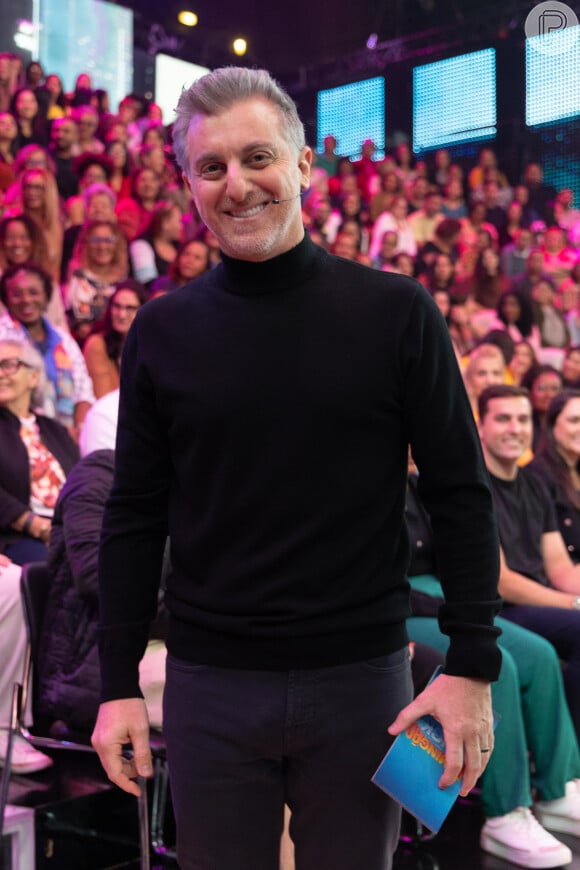 Luciano Huck apresenta o 'Domingão com Huck' desde 2021