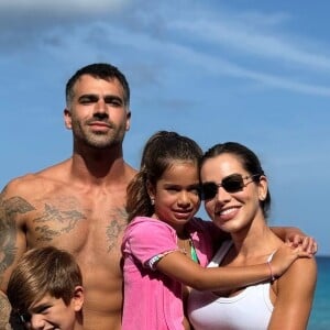 Adriana Sant'Anna e Rodrigão estão casados até hoje, sendo pais de Rodrigo e Linda