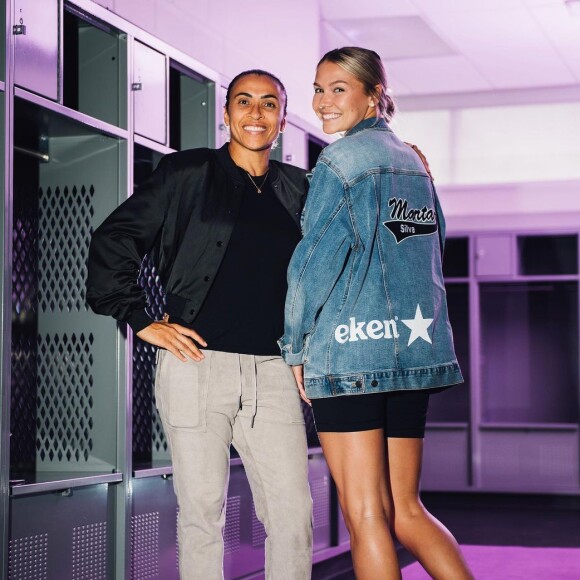 Marta Silva namora Carrie Lawrence, também jogadora do Orlando Pride