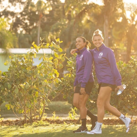 Namoro de Marta Silva e Carrie Lawrence: casal está junto há mais de 2 anos