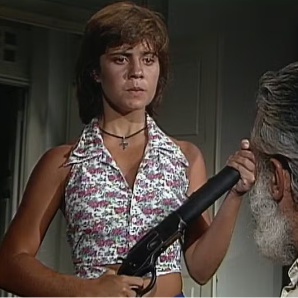 Mariana (Adriana Esteves) atirou em Teodoro (Herson Capri) na primeira versão de Renascer