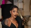 Ludmilla escolheu um decote extravagante em look com biquíni para o leilão de Vini Jr. no hotel Copacabana Palace em 17 de julho de 2024