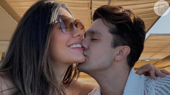 Jade Magalhães e Luan Santana esperam o primeiro filho do casal