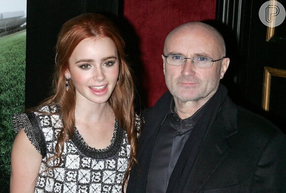 Lily Collins revelou que sei pai, Phil Collins, a abandonou quando era criança