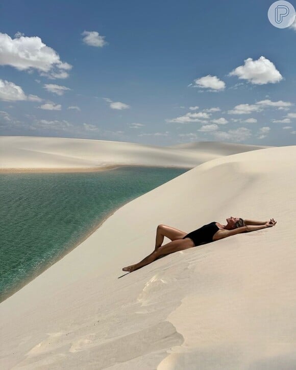 Gisele Bündchen atualizou suas redes sociais com fotos belíssimas no Lençóis Maranhenses