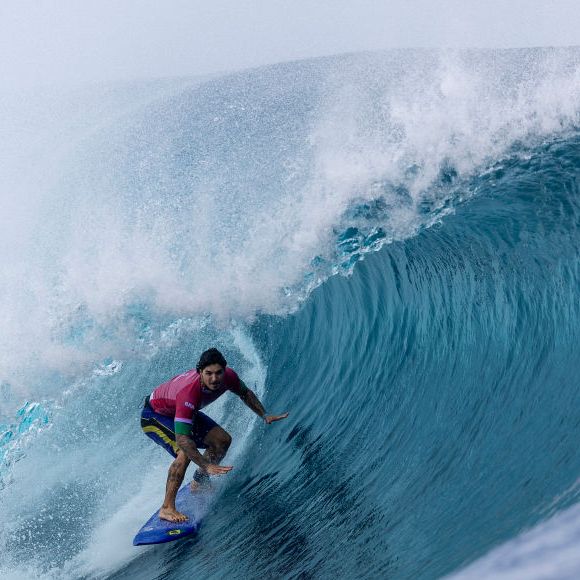 A primeira onda de Gabriel veio logo depois e, em um combo de manobras, conquistou 6,33. A prioridade voltou para Jack, que conseguiu um tubo e finalizou com 7,83.