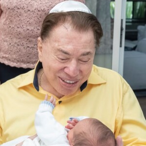 Silvio Santos é judeu: uma das aparições em família dele em cerimônia religiosa foi na circunscisão de Senor