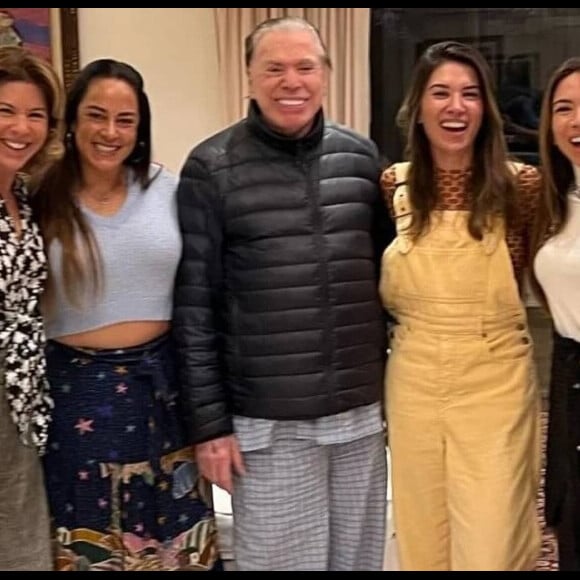 Silvio Santos com suas filhas.