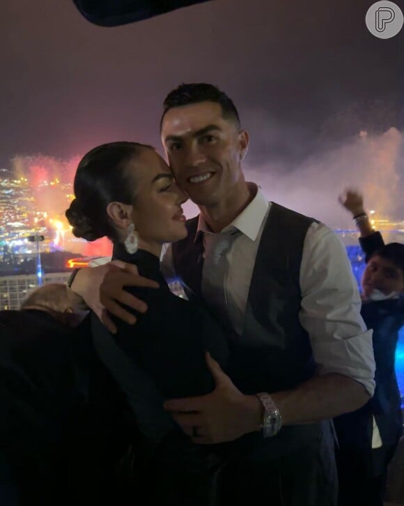 Cristiano Ronaldo chamou Georgina Rodríguez de 'minha esposa' em um vídeo, o que levantou suspeitas entre os fãs