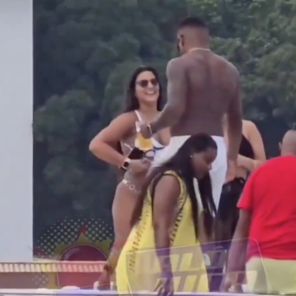 Segundo informações o perfil Alô Juca, festa de Davi Brito estaria acontecendo em uma lancha emprestada e não teria hora para acabar