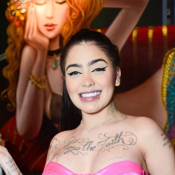 MC Mirella entrou com ação na Justiça e alegou ter sofrido 'prejuízos incalculáveis'