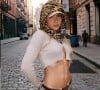 Jade Picon exibiu look fashion e barriga trincada em seu perfil do Instagram