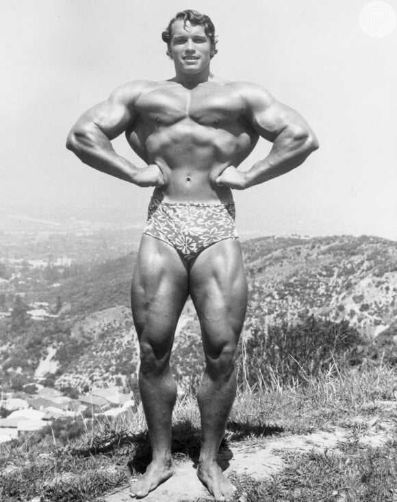 Antes da fama nos cinemas, Arnold Schwarzenegger era fisiculturista e sempre se destacou por seu corpo extremamente definido