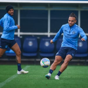 Globo mostra Juventude x Grêmio pelo Campeonato Brasileiro 2024 em 15 de setembro de 2024 às 16h - Premiere também exibe