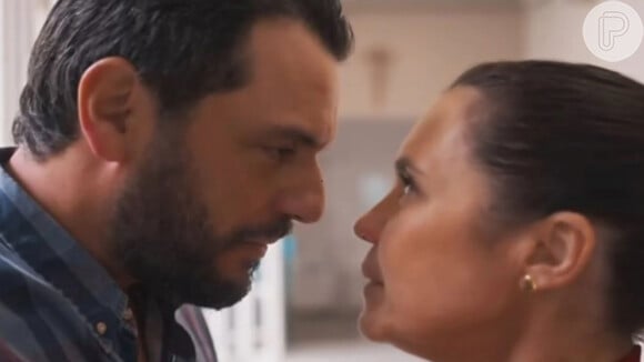 Em 'Mania de Você', Molina (Rodrigo Lombardi) tomará atitude cruel com Mércia (Adriana Esteves) antes de sua morte